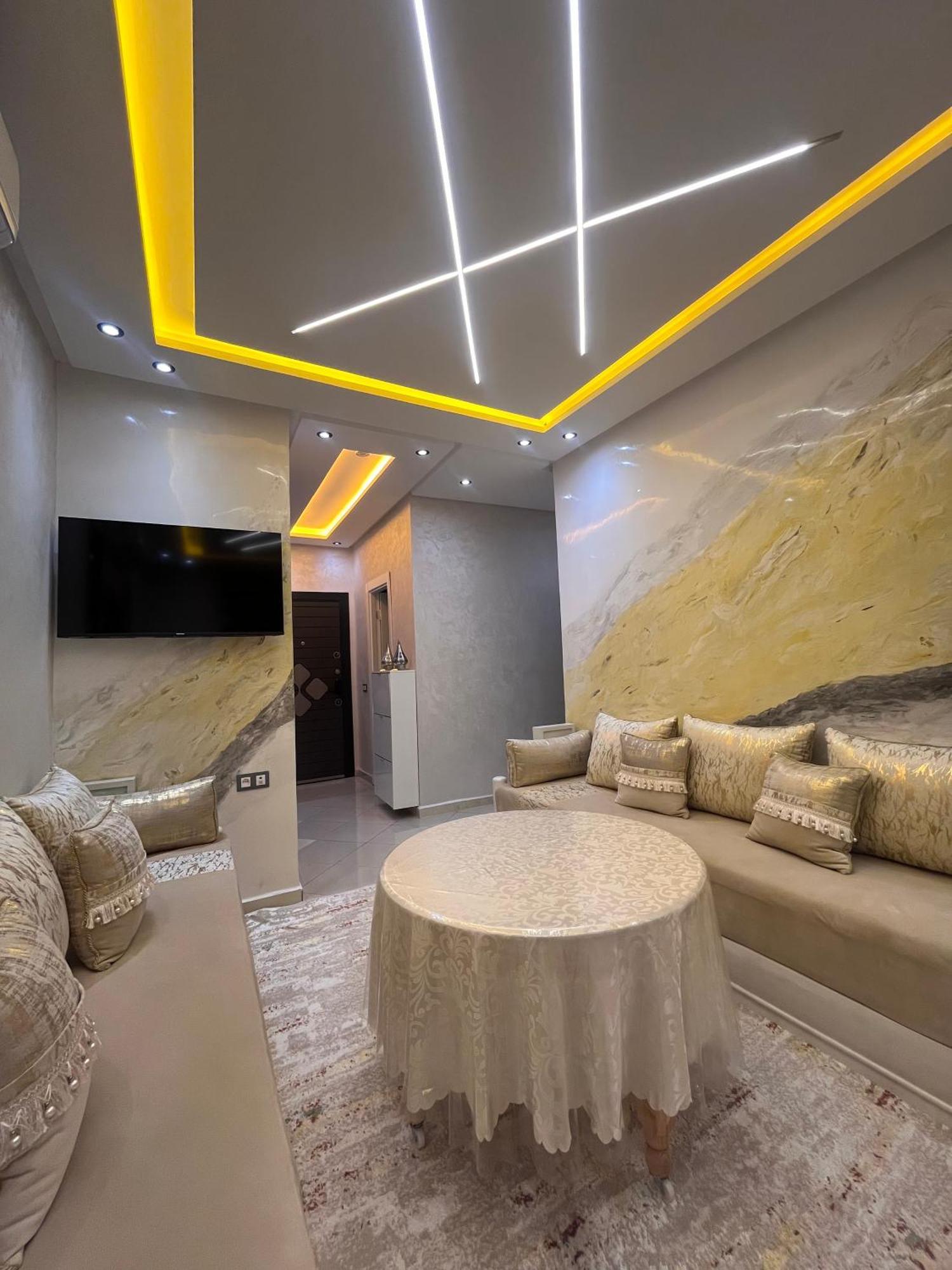 Appartement Renove Avec Style Et Parking Surveille Маракеш Екстериор снимка